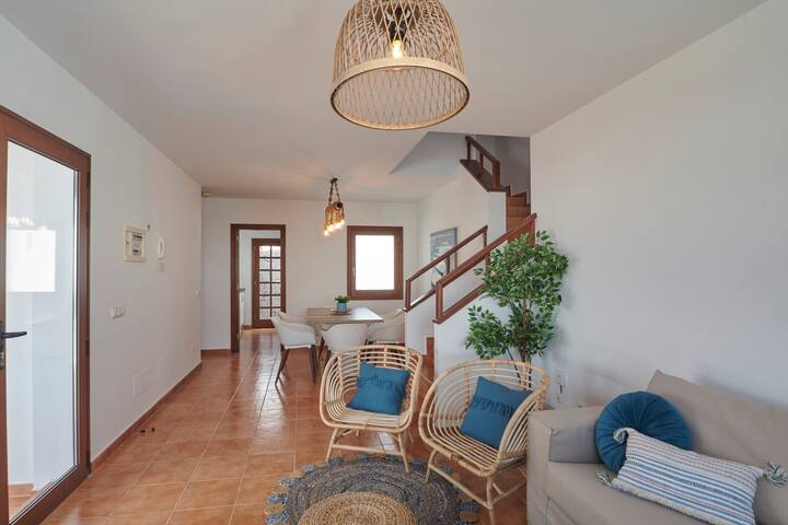 Casa Nolva Heated Pool By Tenerifesummervillas - Playa Blanca, España