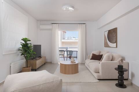 Glistening 2BR Apartment in Marousi