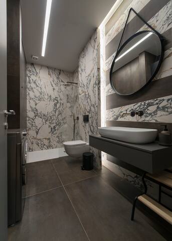 Grand Urban Suite gallery image 3