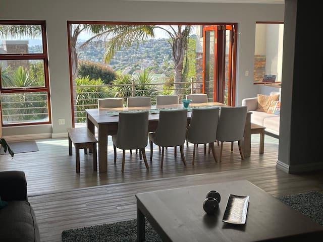 Divine View gallery image 4