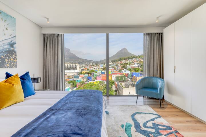 Always-Power Panoramic Mountain Apartment