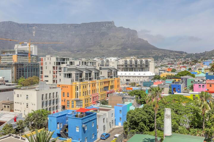 Always-Power Panoramic Mountain Apartment gallery image 3