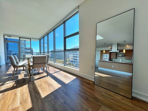 Breathtaking City Skyline Views!