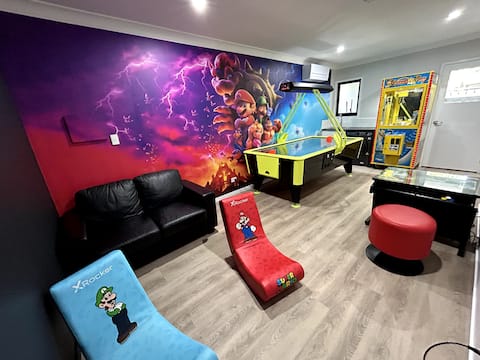 Games Room! Unique Family Getaway, Great Location!
