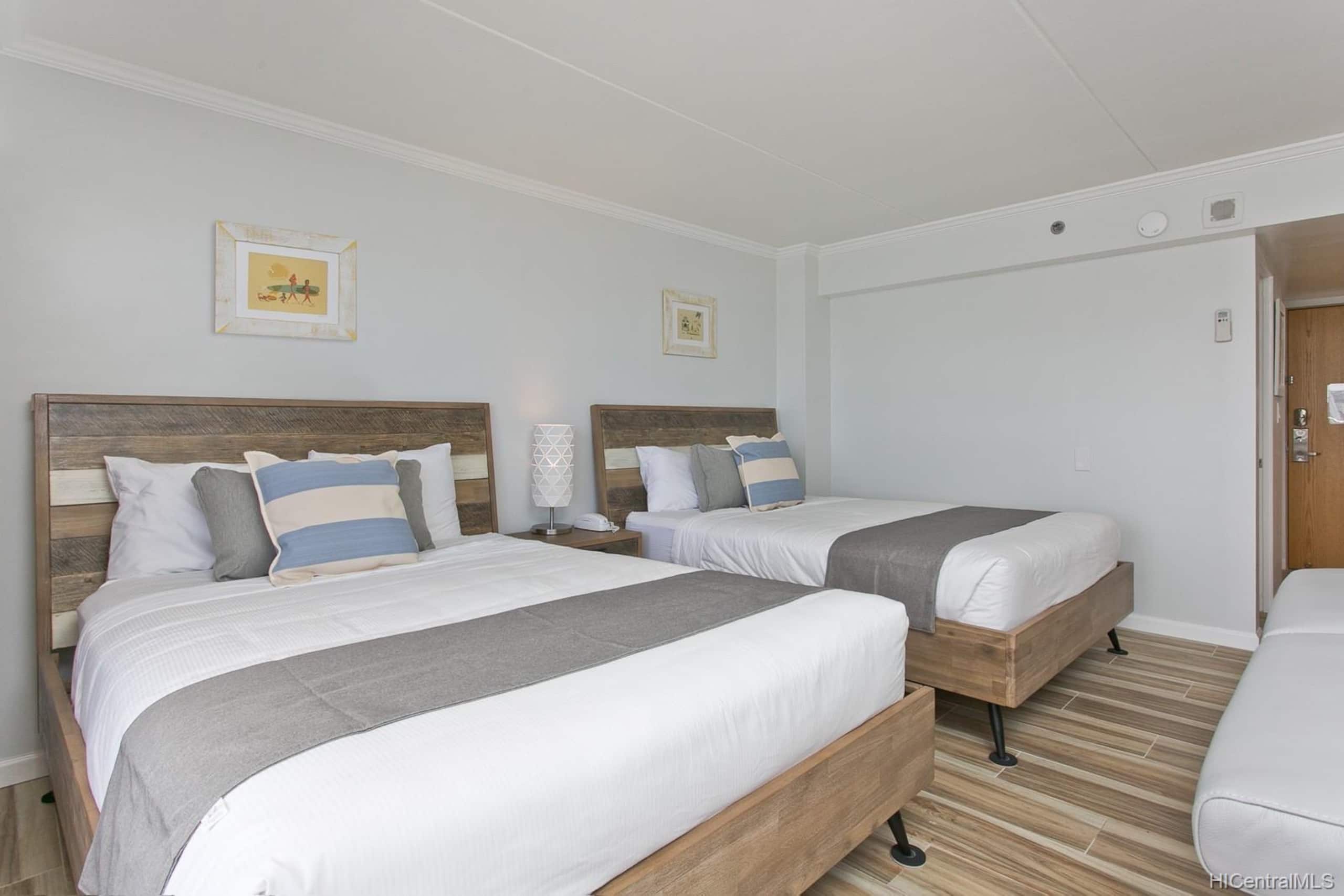 Condo in Honolulu · ★4.84 · 1 bedroom · 3 beds · 1 private bath - Image 8