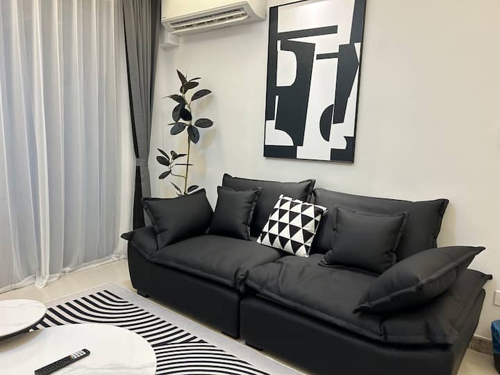 R&f 2b2r Black&white Seaview Hanlin&wanli - Yishun
