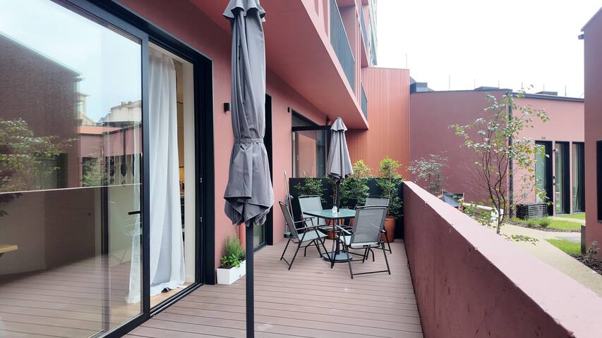 New!Oásis aconchegante no centro:Terraço e Garagem gallery image 3