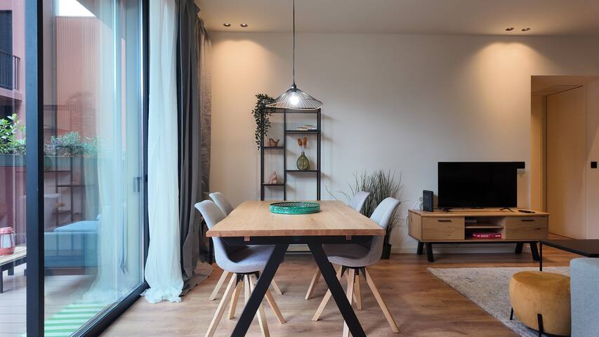 New!Oásis aconchegante no centro:Terraço e Garagem gallery image 2