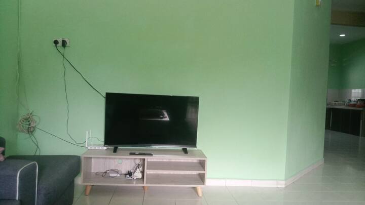 Homestay Taman Delima Paka Unify-netflix-coway - Paka