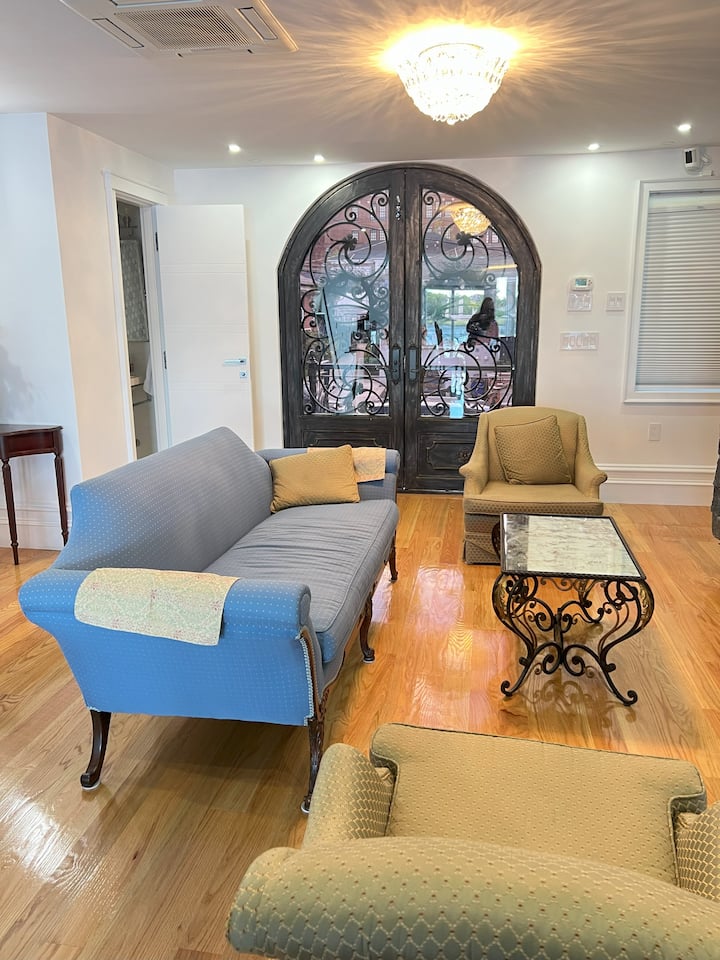 Charming 1-bedroom With Ac-wifi - New York