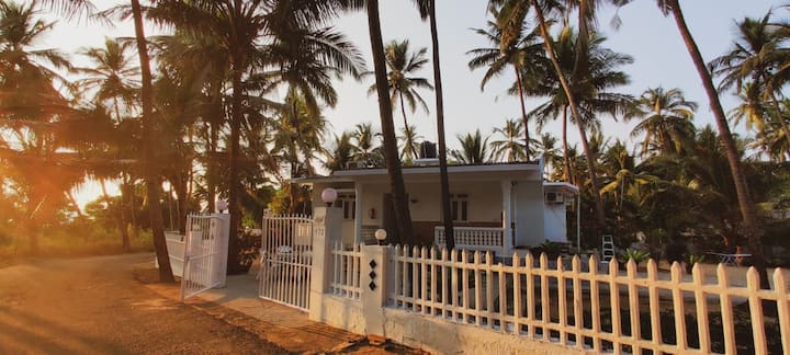 Exterior image 3