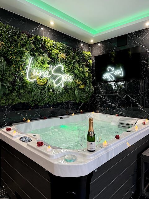 Luna'Spa AFTERNOON (1pm to 6pm)