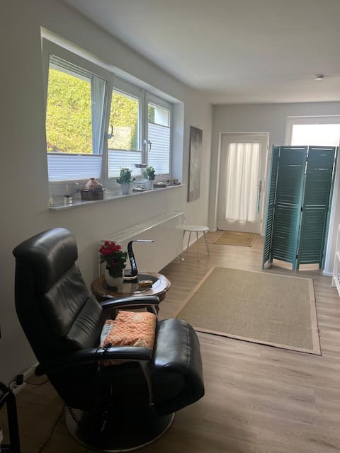 Erfolgreiche Airbnb-Immobilie: 2 room apartment close to DUS in Düsseldorf