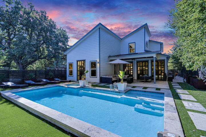 South Austin Contemporary Home gallery image 4