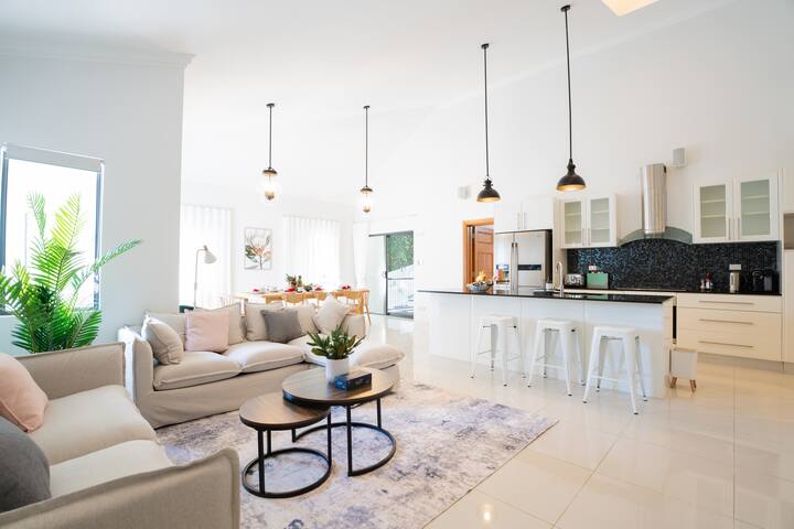 Warm Family Nest 5 Bedrooms