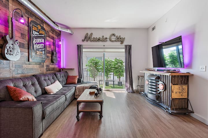 Walk2Brdway~King Bed~Queen Bunkbed~Fast Wifi~Pool