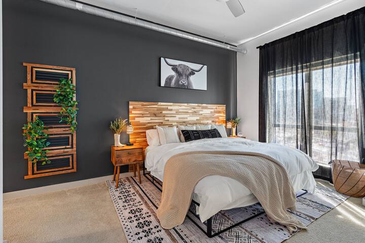 Walk2Brdway~King Bed~Queen Bunkbed~Fast Wifi~Pool gallery image 2