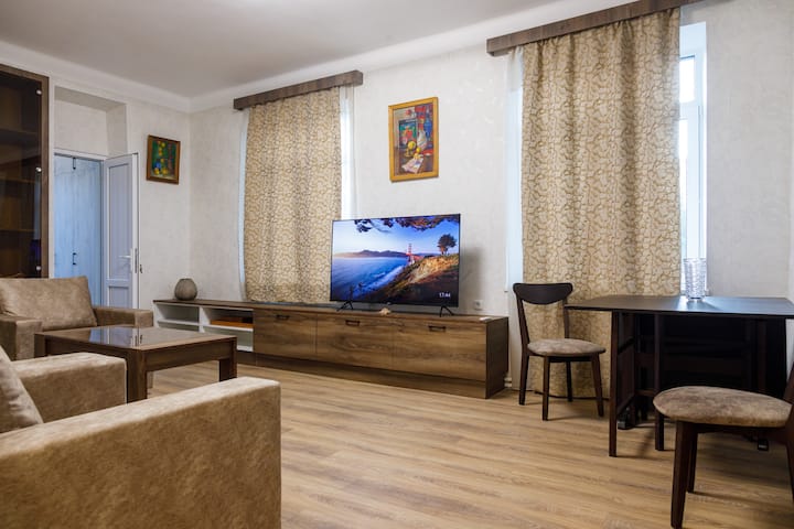 "Элегантность и Комфорт" - Yerevan