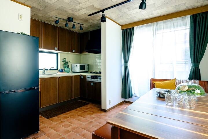 Ikken House 4LDK in Shin-Okubo/Higashi Shinjuku gallery image 3