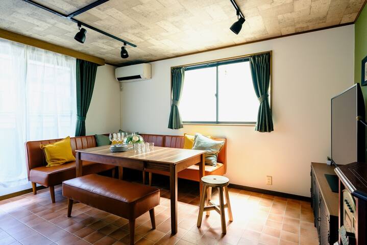 Ikken House 4LDK in Shin-Okubo/Higashi Shinjuku gallery image 2