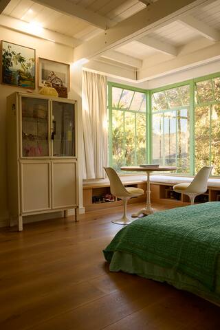 Victorian Gem by Steadfast Africa gallery image 5