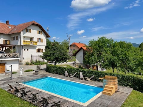 Family Apartment Krnc (9+2)