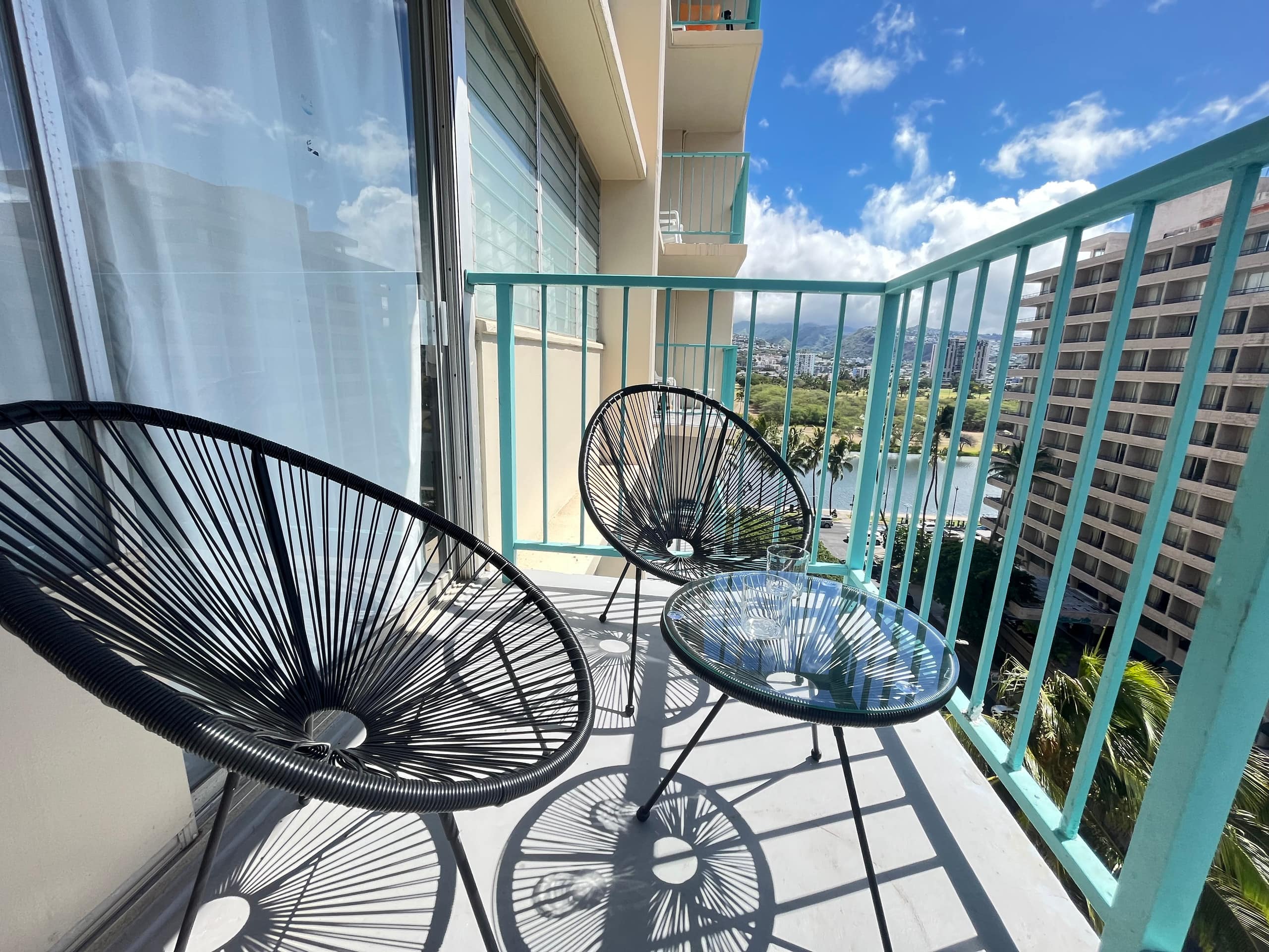 Condo in Honolulu · ★4.0 · 1 bedroom · 2 beds · 1 bath - Image 23