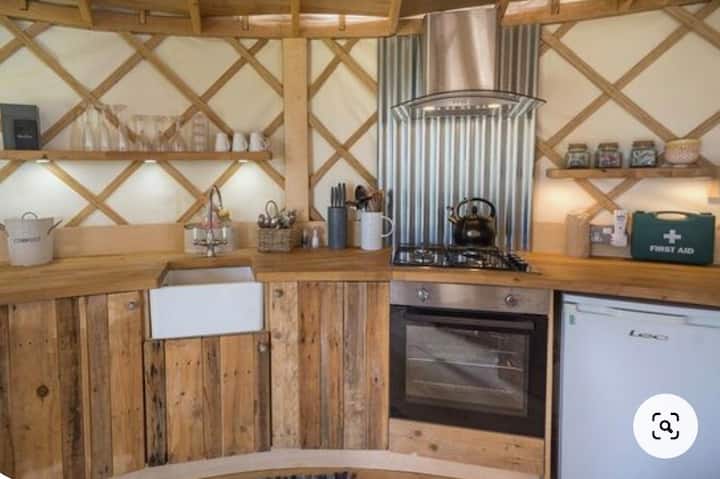 Fortaleza Yurt Overlooking St Aubin's Bay - Jersey