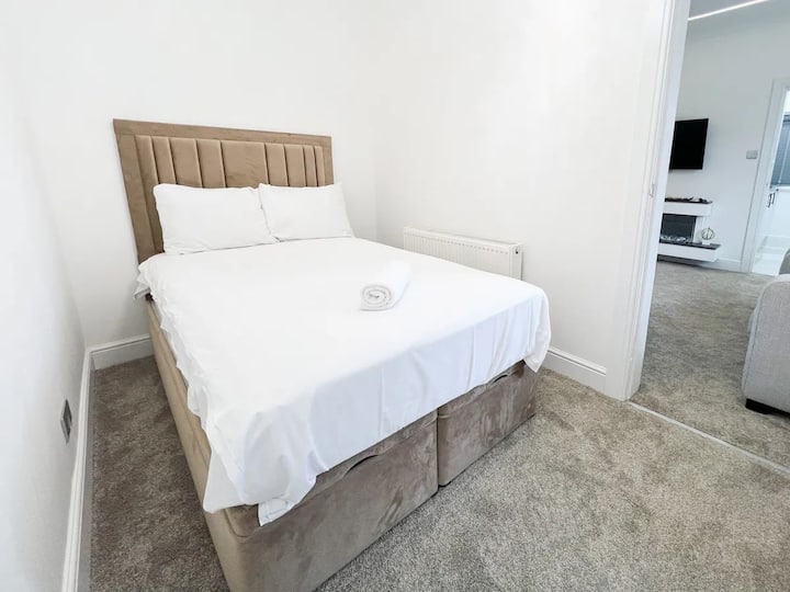 Ლუქს-კლასის ერთადგილიანი საწოლი 