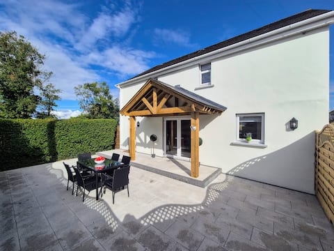 The Discovery Lodge | Co. Derry