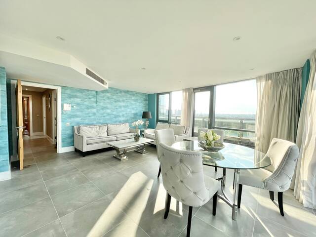 Spacious 3 BDR with A/C and rooftop in Paddington gallery image 4