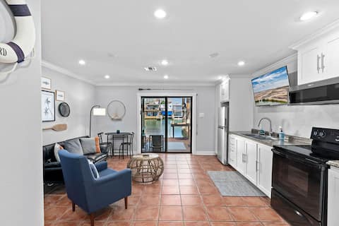 Successful Airbnb property: Cute Captain Quarters & Boat Slip! in Port Isabel