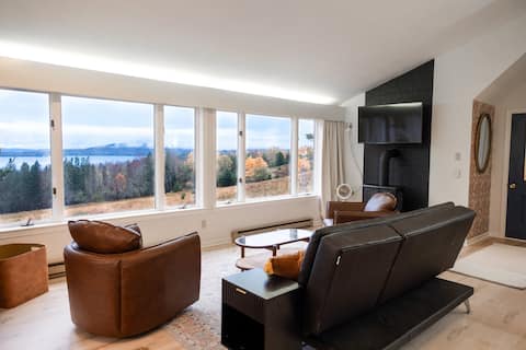 Successful Airbnb property: Airy Studio, Lake Access & Views, AC, 5minDowntown in Rangeley