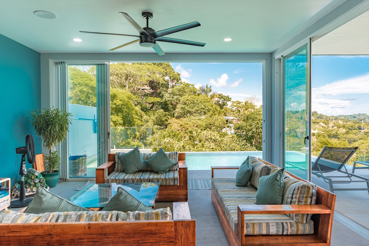 Luxury Oceanview Villa w/ Infinity Pool - Houses for Rent in Quepos, Provincia de Puntarenas, Costa Rica