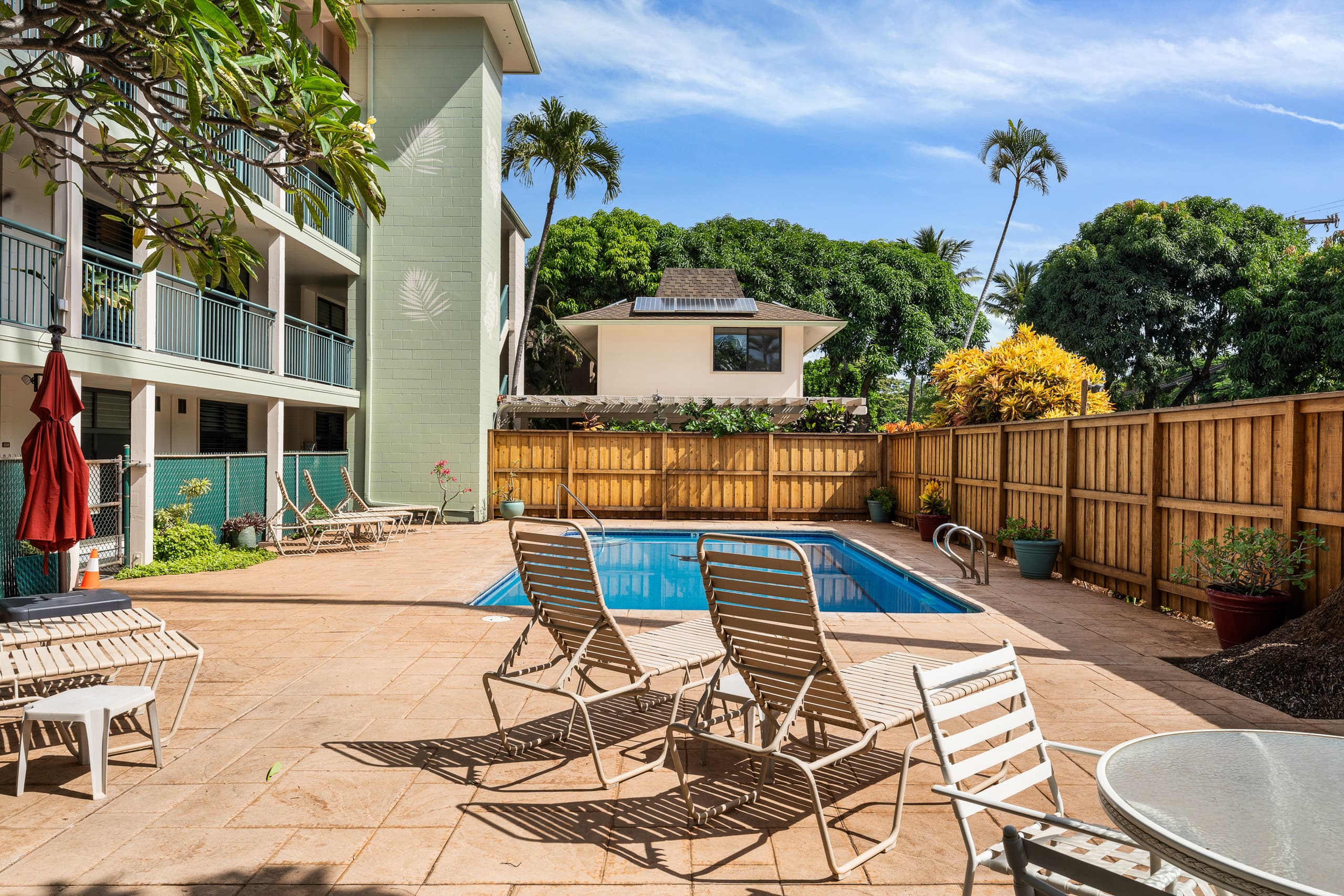 Condo in Lahaina · ★5.0 · 3 bedrooms · 5 beds · 2.5 private baths - Image 42