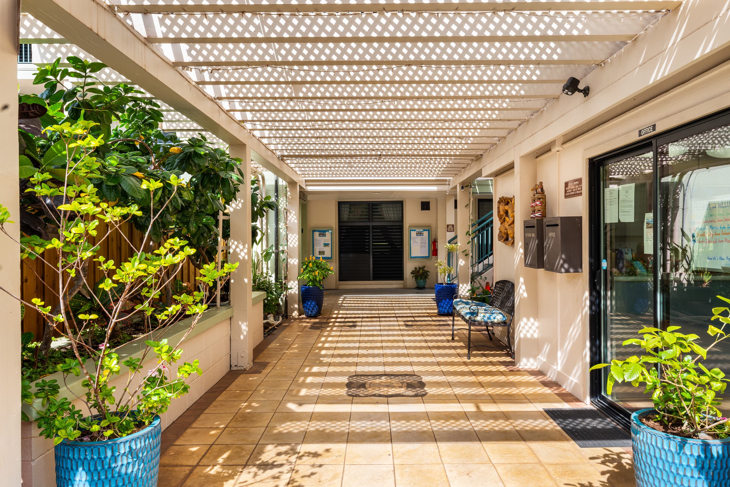 Condo in Lahaina · ★5.0 · 3 bedrooms · 5 beds · 2.5 private baths - Image 38