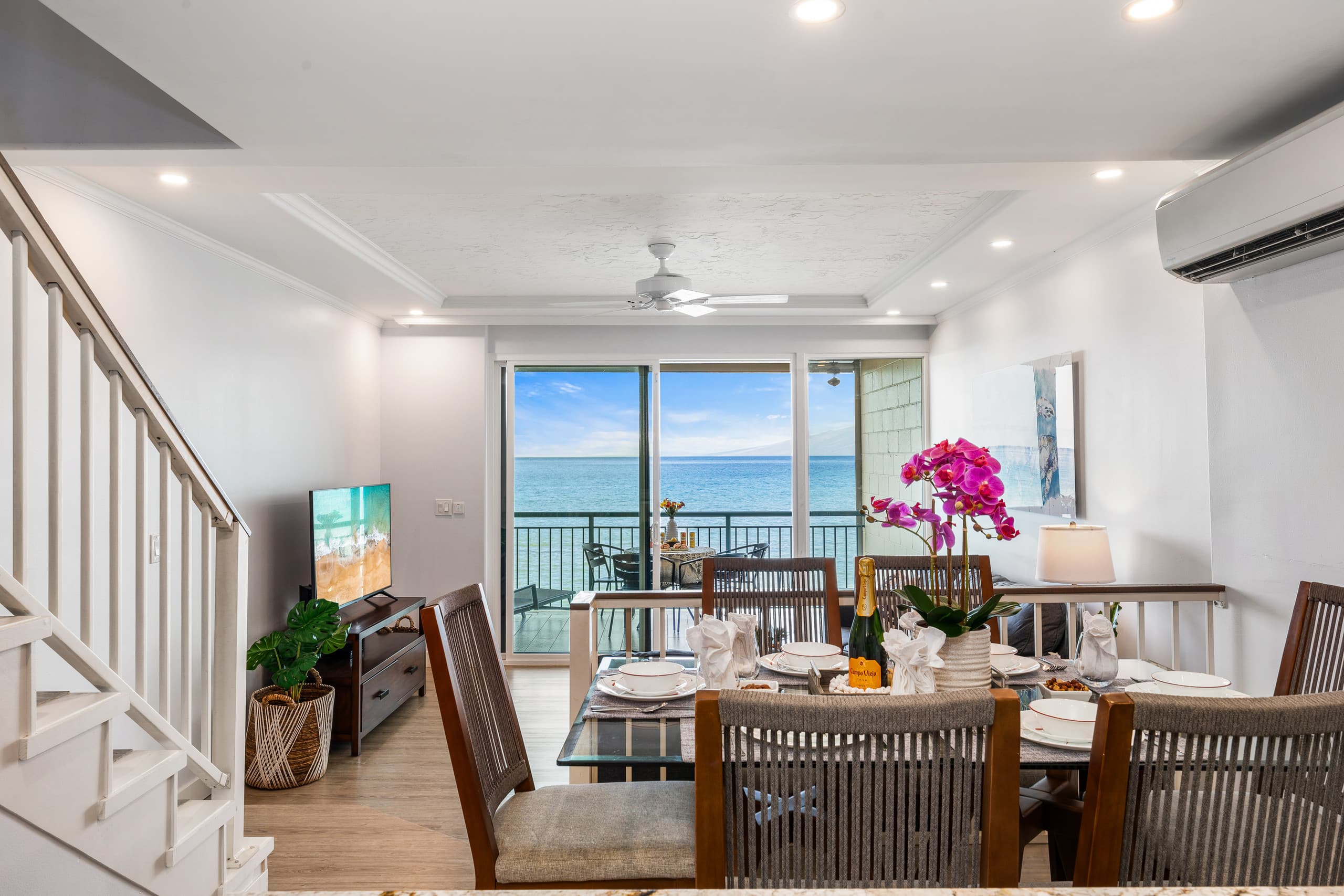 Condo in Lahaina · ★5.0 · 3 bedrooms · 5 beds · 2.5 private baths - Image 10