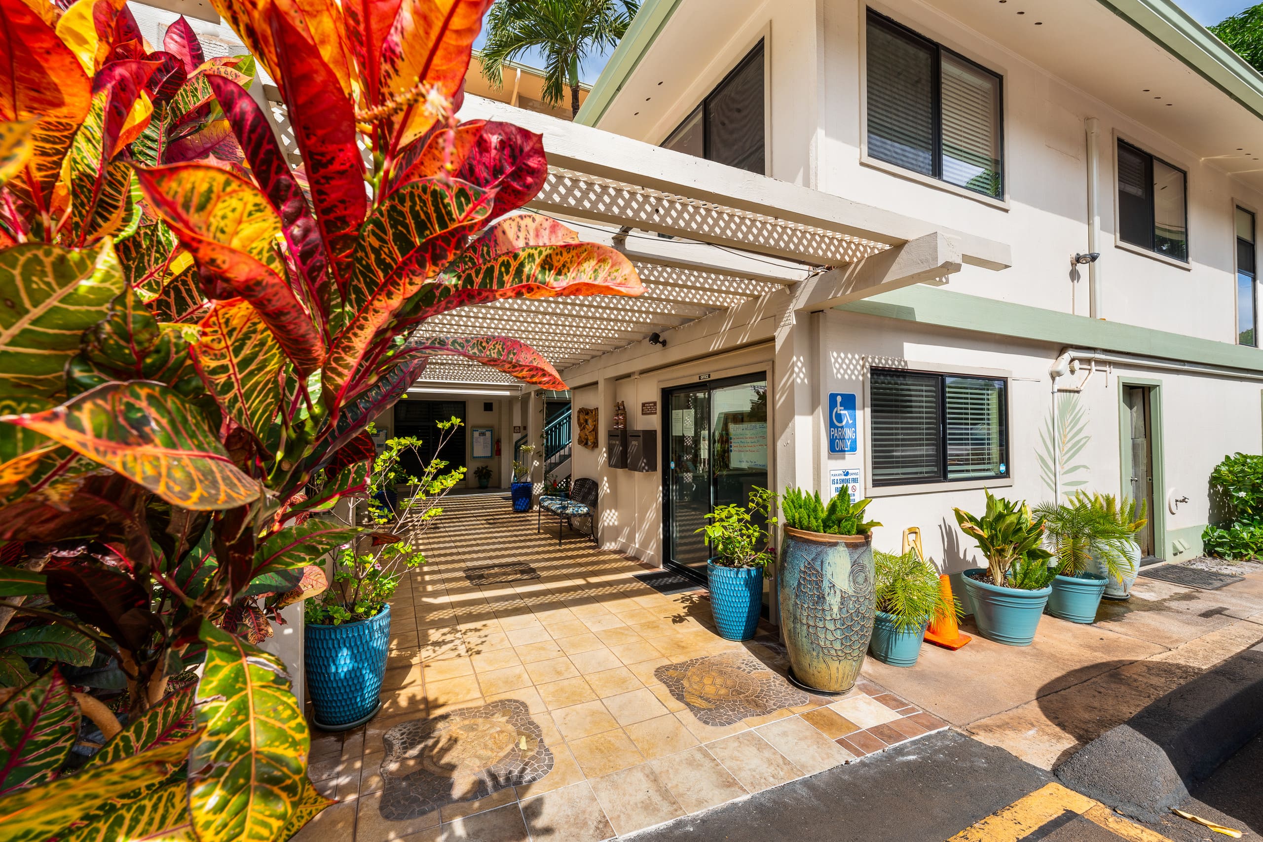 Condo in Lahaina · ★5.0 · 3 bedrooms · 5 beds · 2.5 private baths - Image 37