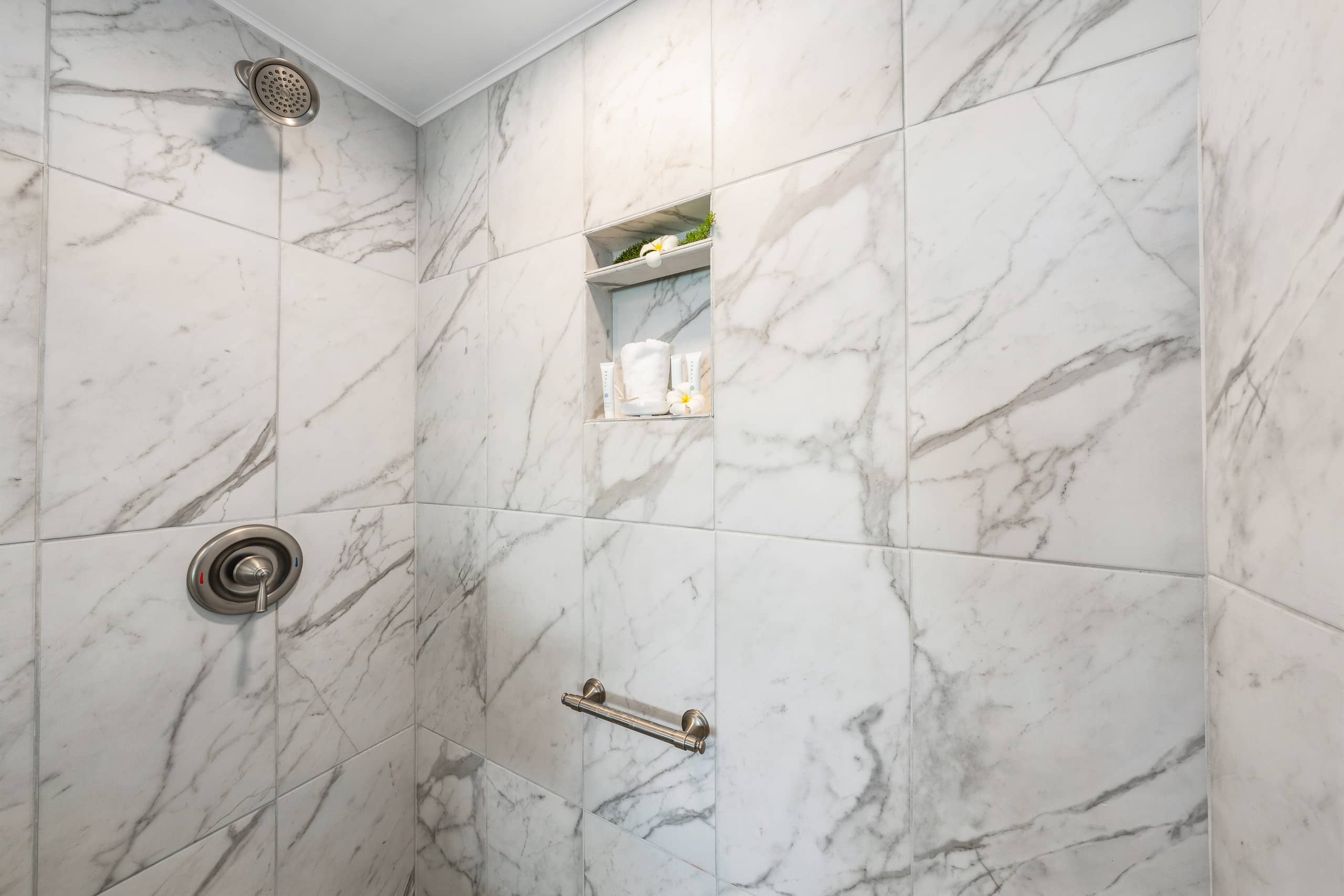 Condo in Lahaina · ★5.0 · 3 bedrooms · 5 beds · 2.5 private baths - Image 24