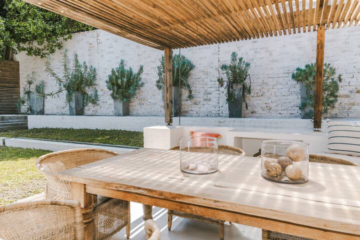 Secret Garden gallery image 2