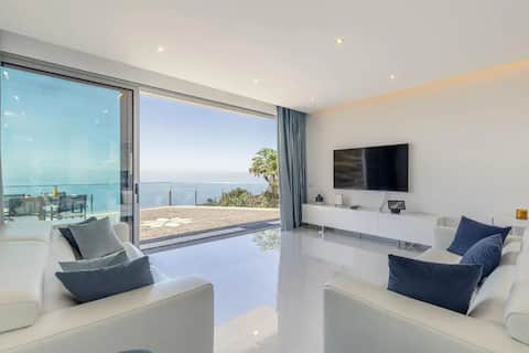 Popular Airbnb listing: Villa Althea by YMR in Calheta