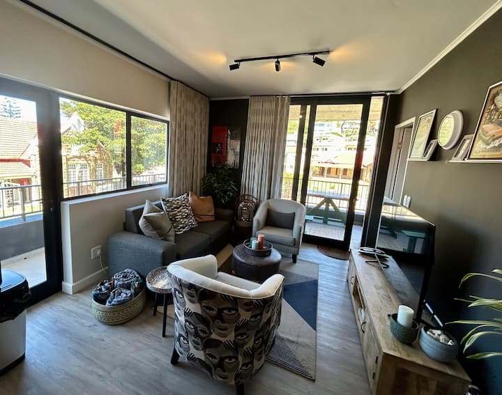 Cbd - Rooftoppool; Bbq; Free Wifi; Security; Beach - Mosselbaai