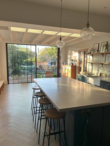 Forest Hill Victorian Gem gallery image 5