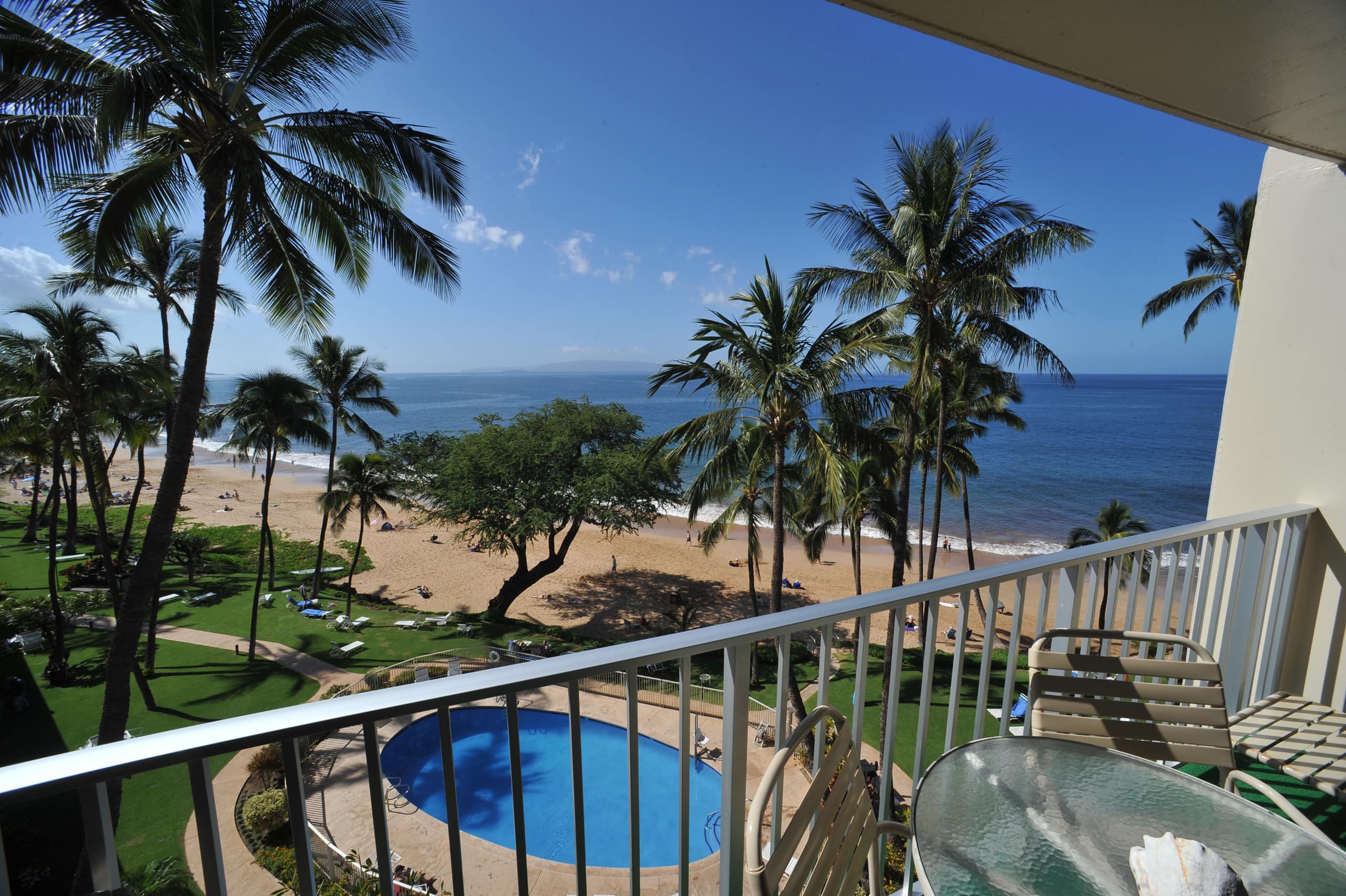 On the beach, South Maui condo - Image 7