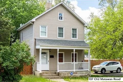 Spacious 3BR Old Bridge Home Near NYC & Rutgers