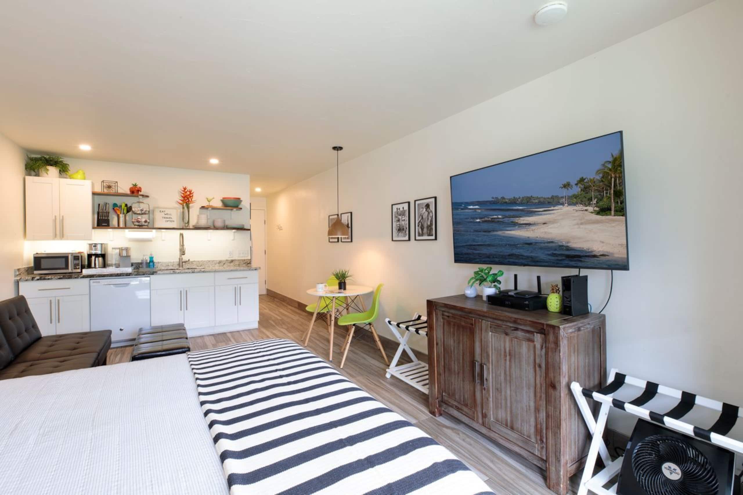 Condo in Kailua-Kona · ★4.87 · Studio · 1 bed · 1 bath - Image 10