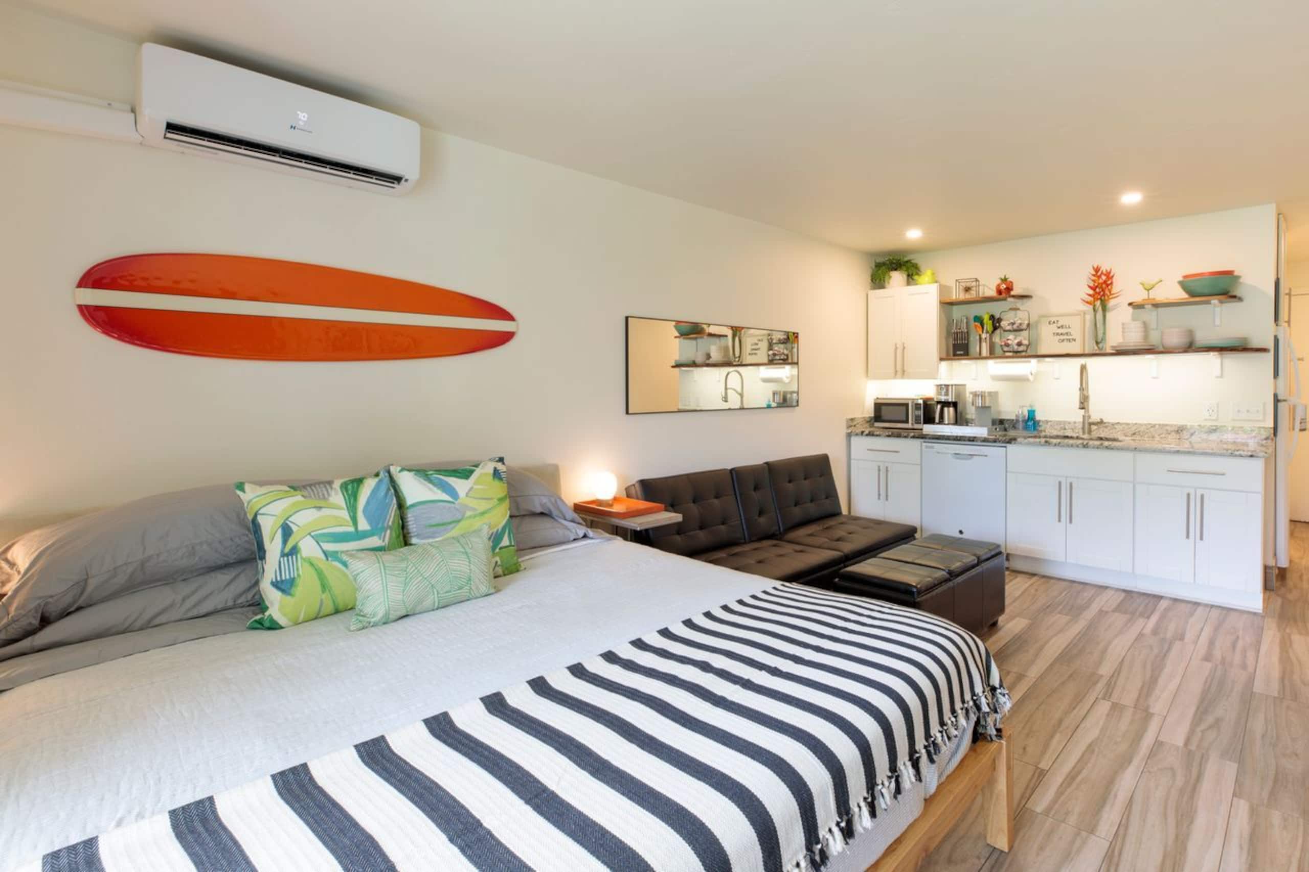 Condo in Kailua-Kona · ★4.87 · Studio · 1 bed · 1 bath - Image 9