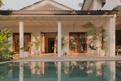 Sein Estate 4BR – Villa + Studio w/ Private Pool