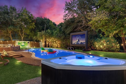 Iris - Playful Pool Home w/ Hot Tub By TCU