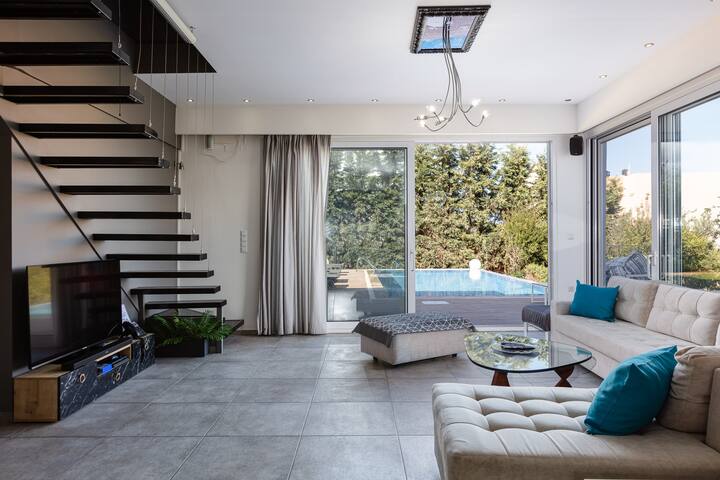 Villa Oceanna – 500m from beach! gallery image 5